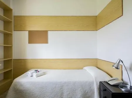 Residencia Universitaria Siglo Xxi * Culleredo
