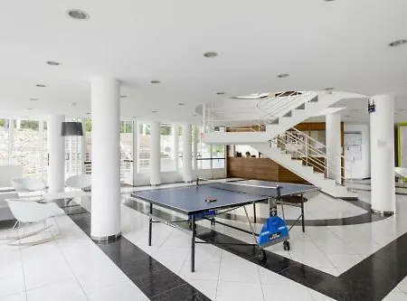 Residencia Universitaria Siglo Xxi * Culleredo